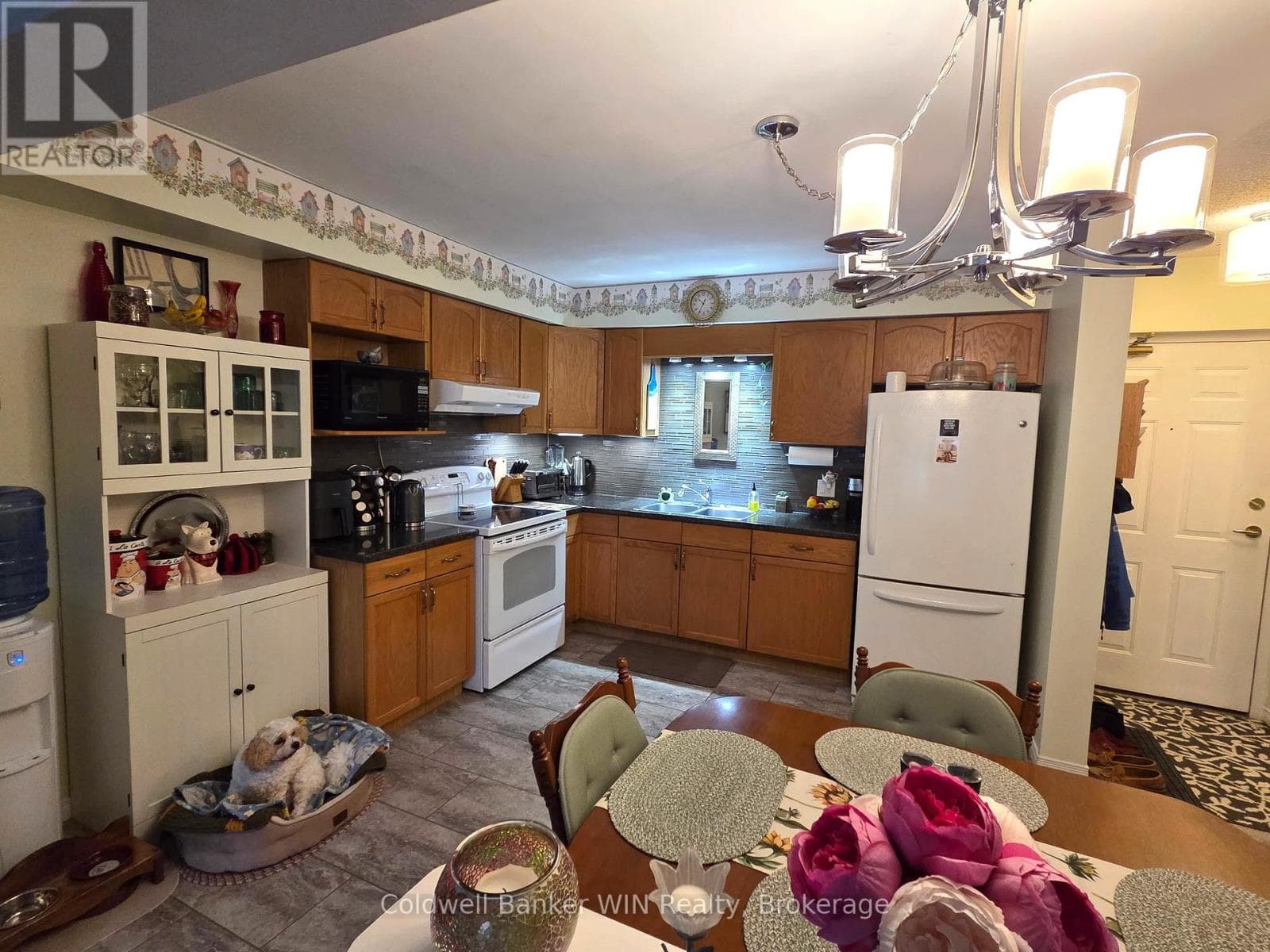 108 - 440 DURHAM STREET W photo 5