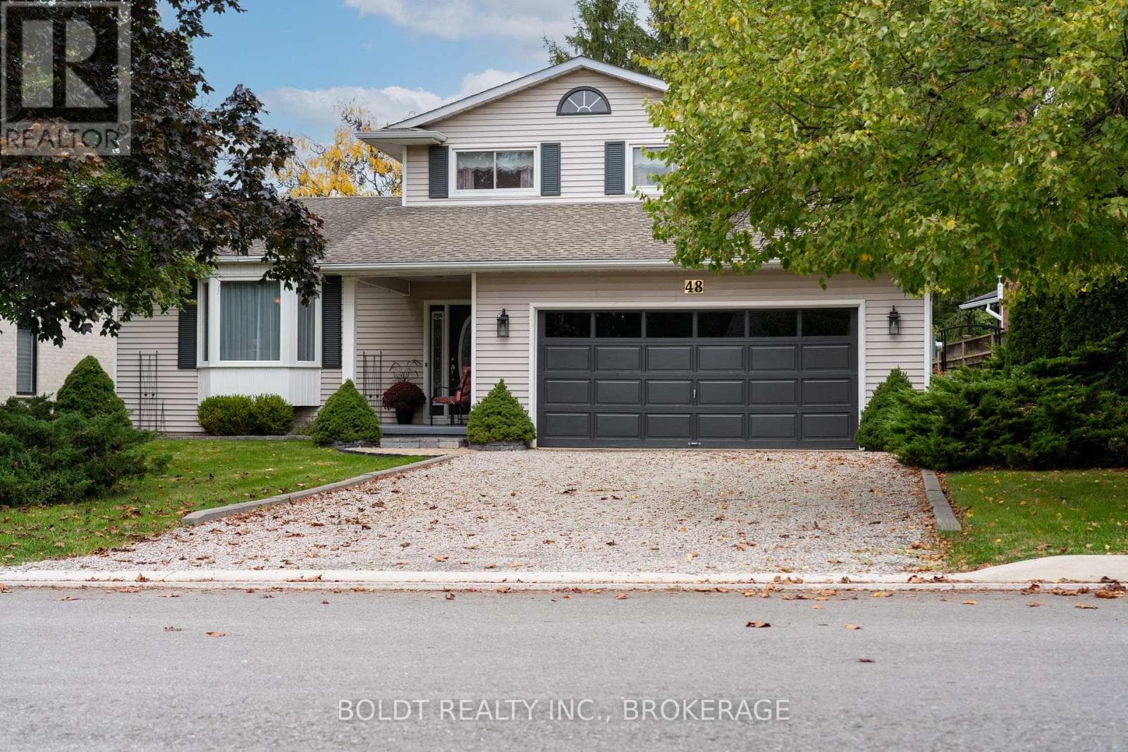 4 bed 3 bath single family at 48 HOMESTEAD DRIVE — $809,000