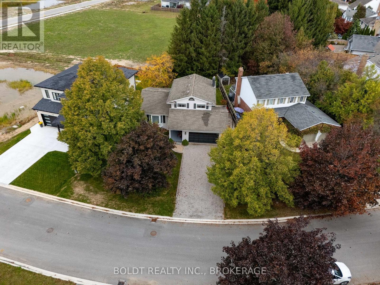 48 HOMESTEAD DRIVE photo 3