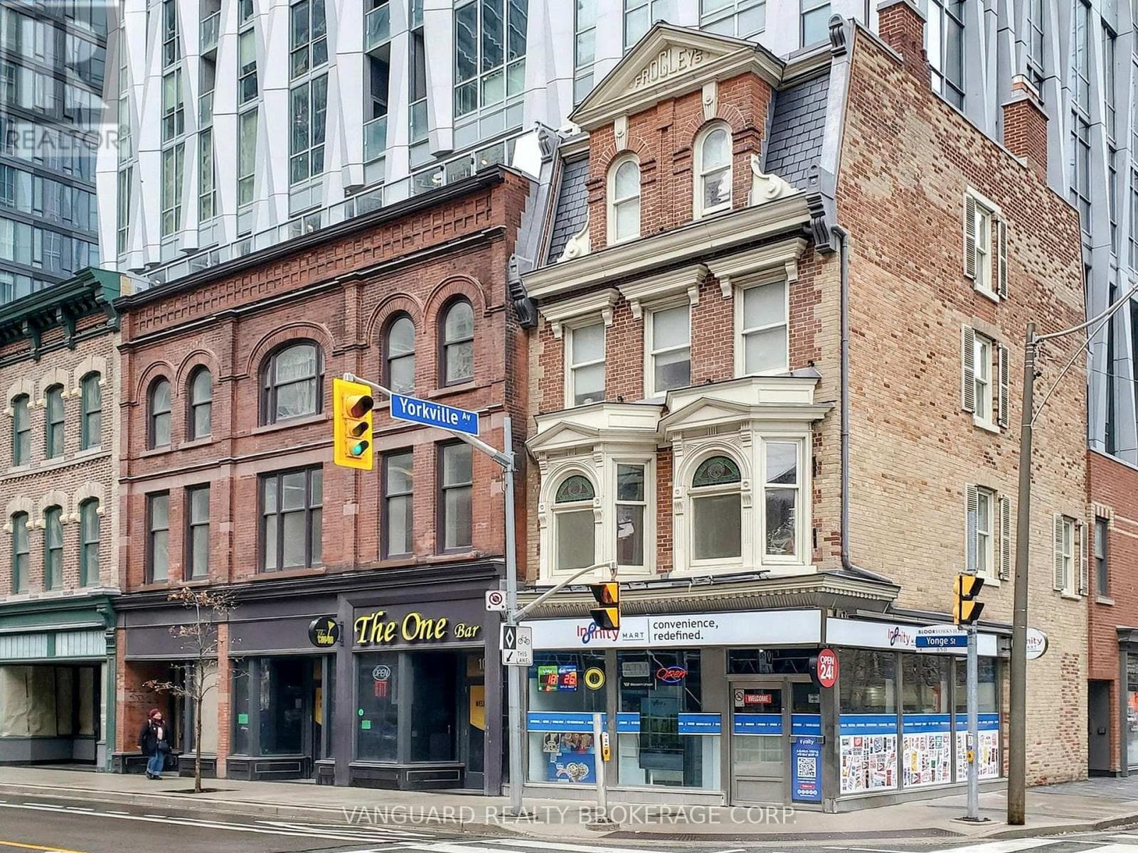 107, 108 & 1010 - 1 YORKVILLE AVENUE photo 4