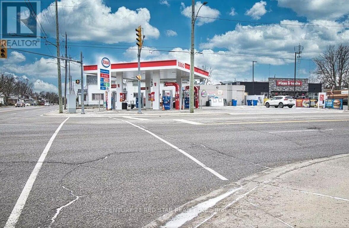 410 QUEEN STREET photo 4