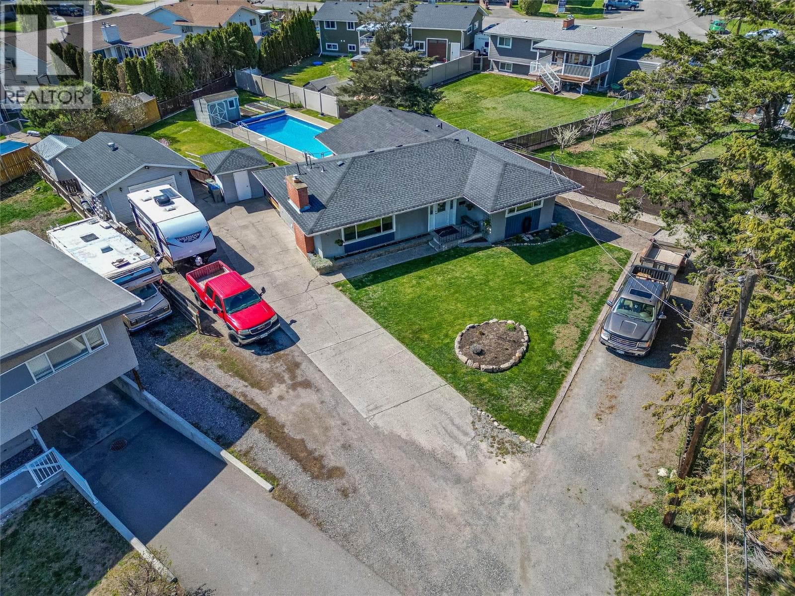 146 Curlew Place photo 4
