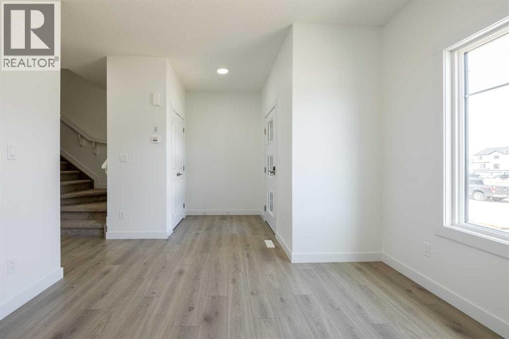 136 Heartland Street photo 5