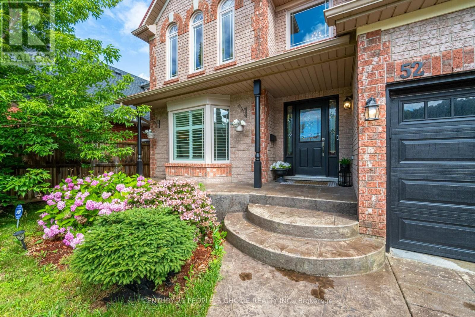 52 CANNING CRESCENT photo 2