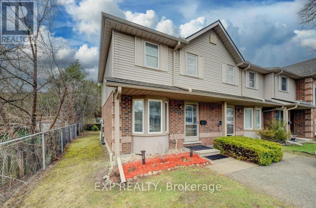 34 - 180 MARKSAM ROAD photo 2