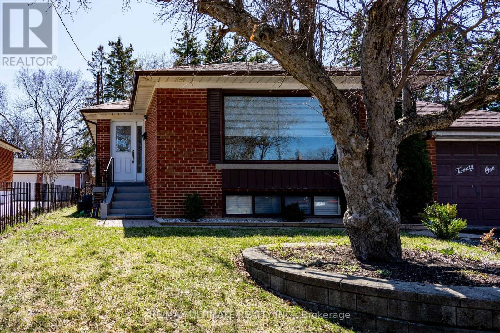 21 BENWAY DRIVE photo 4