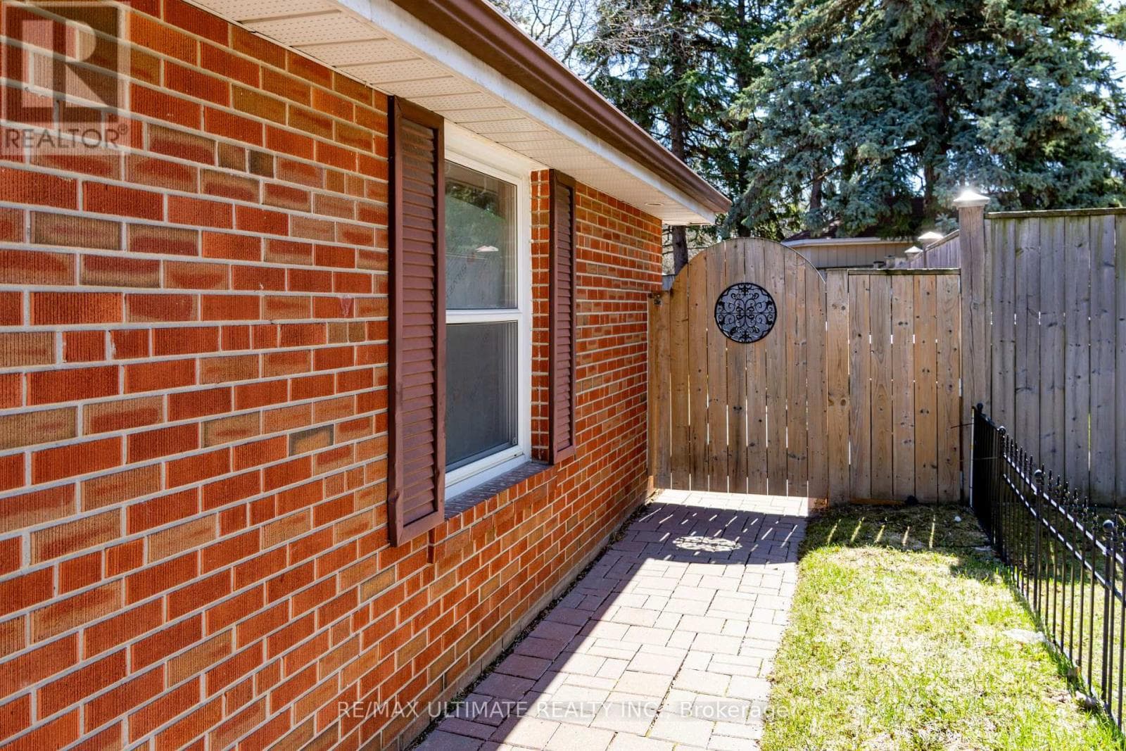 21 BENWAY DRIVE photo 5