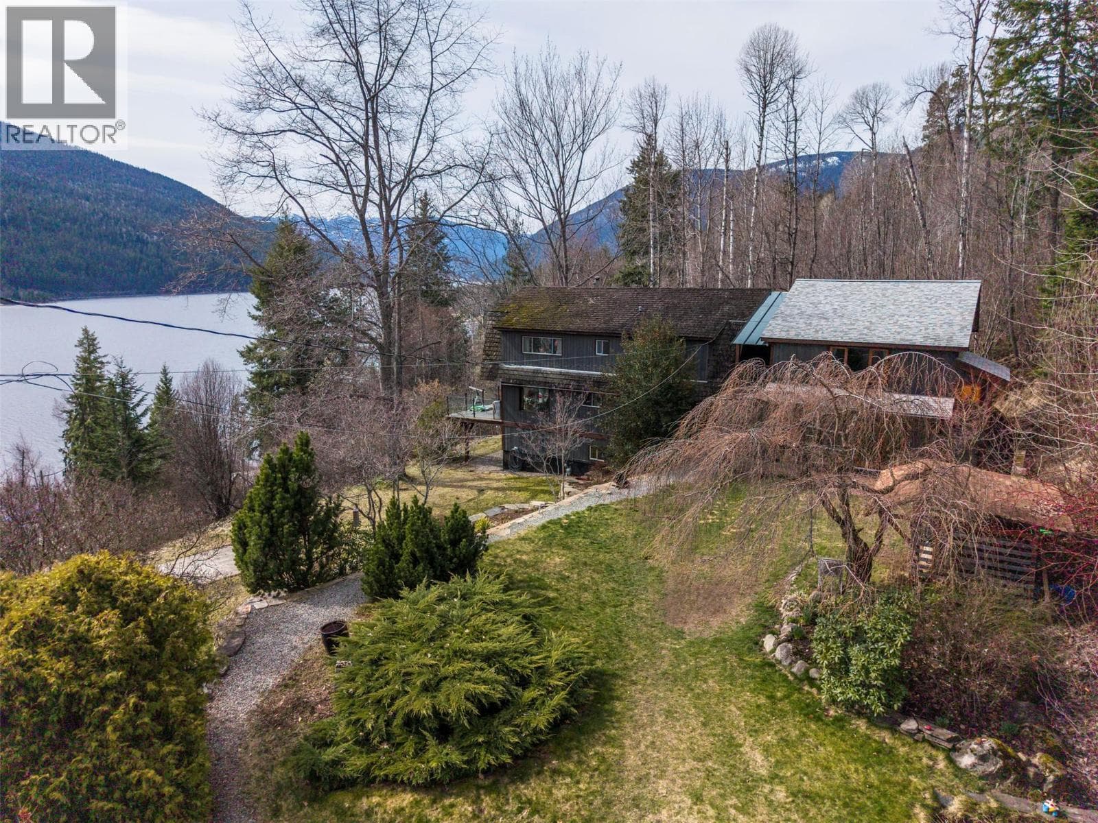 3169 Bainbridge Road photo 2