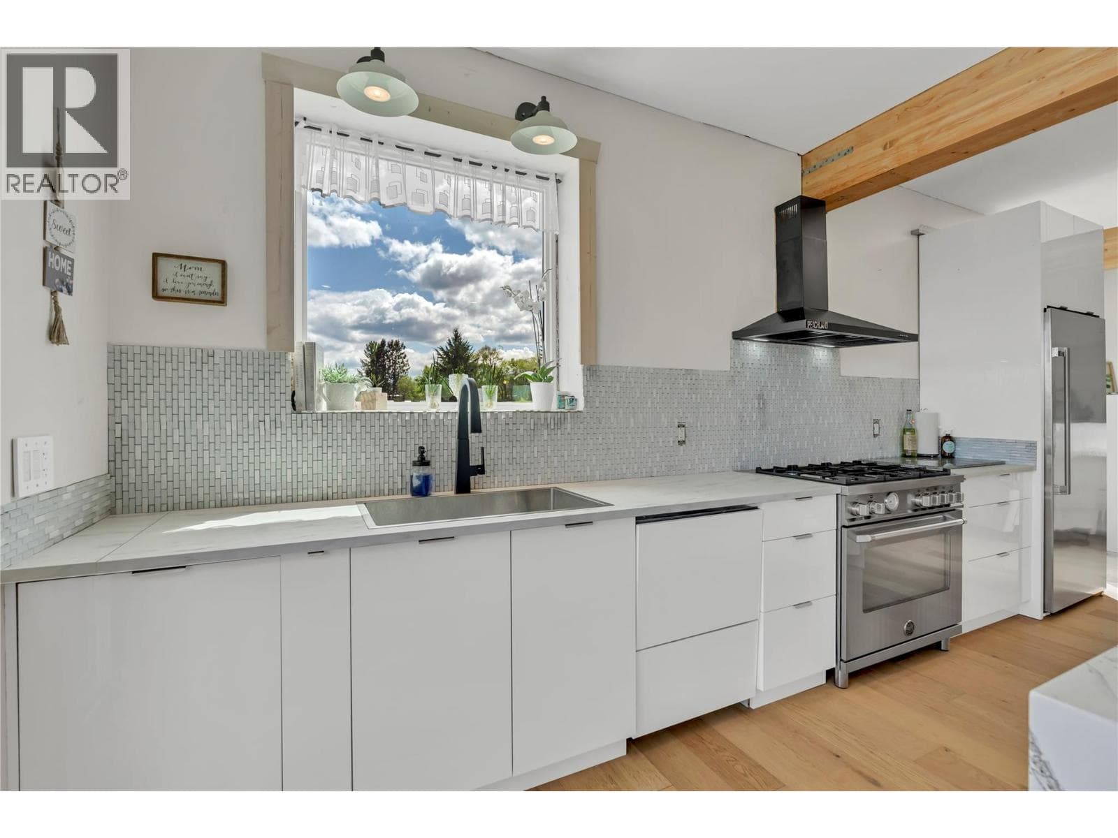 6074 Jackson Crescent Lot# 4 photo 4
