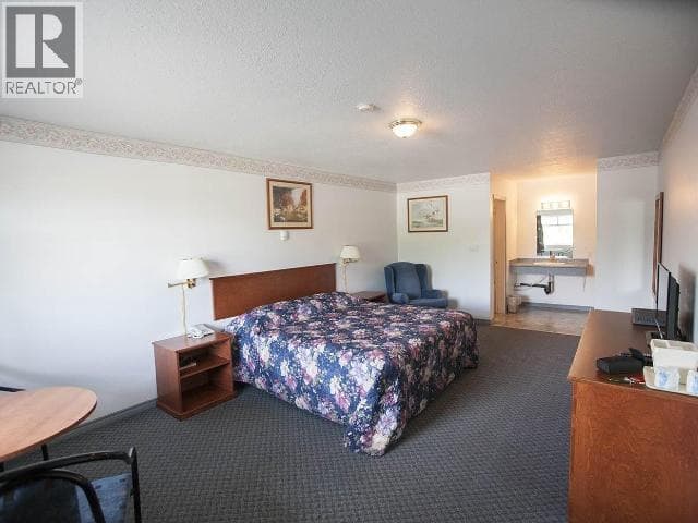 1202 ALASKA HIGHWAY photo 3