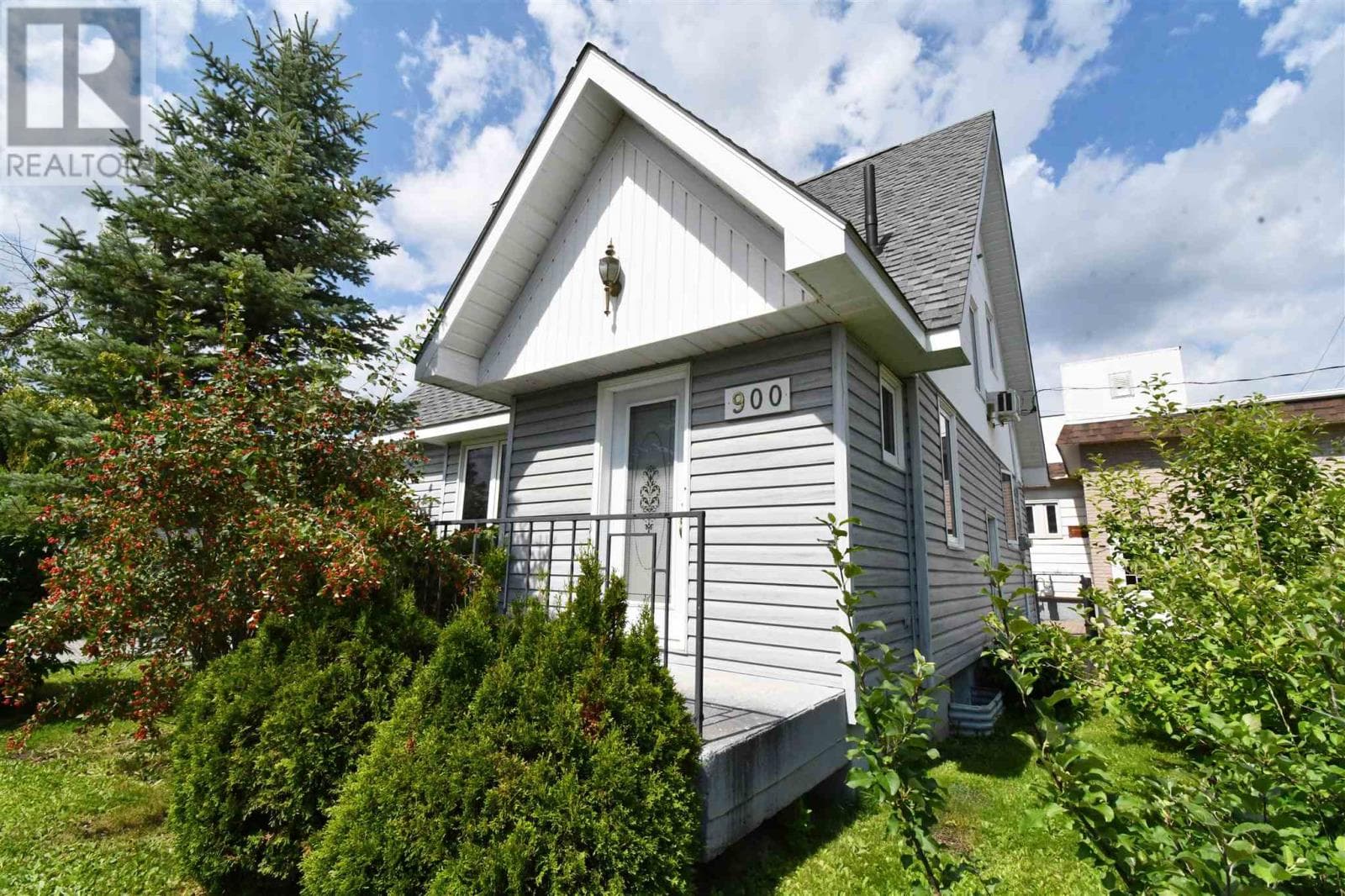 900 Prince ST photo 5
