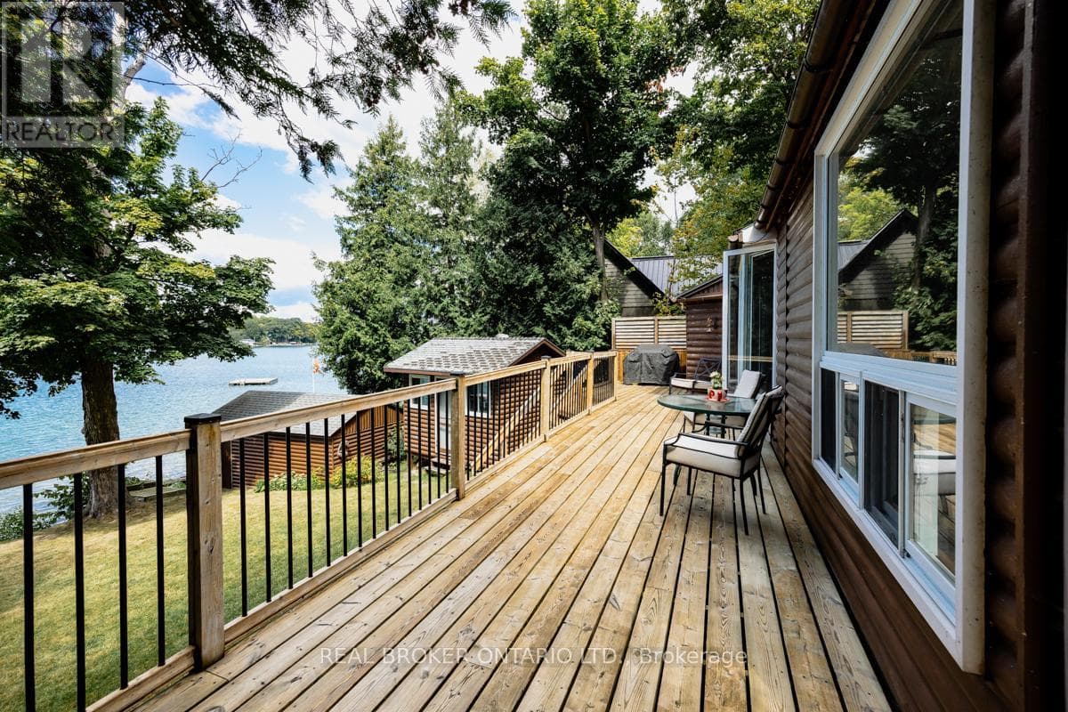 70 IVY LANE photo 2
