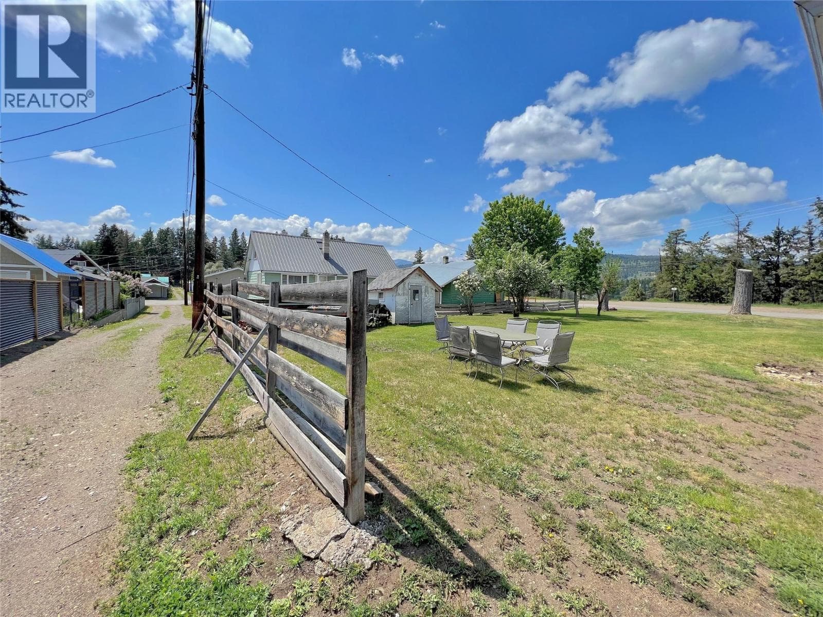 278 BILLITER Avenue photo 5