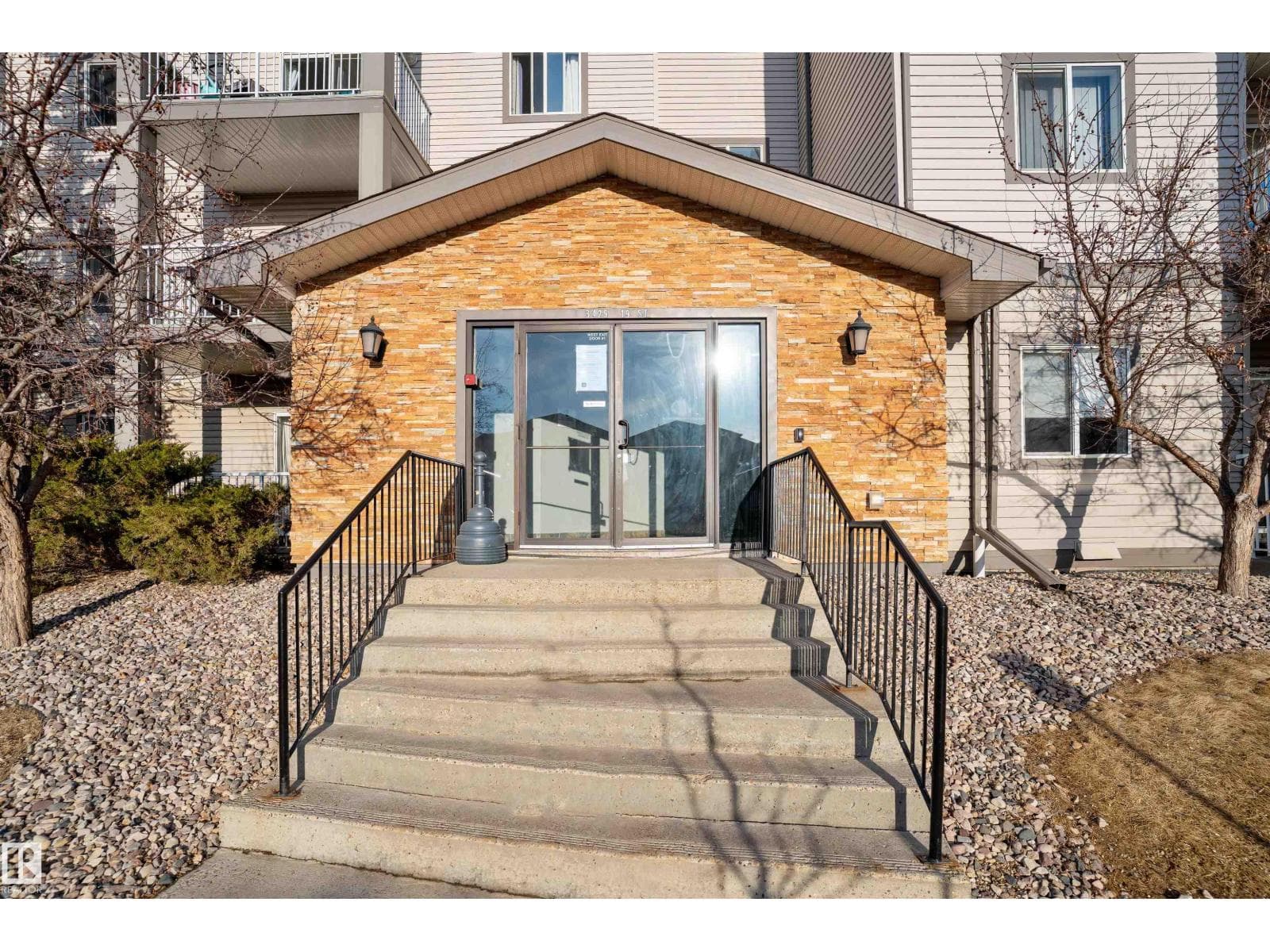 #224 3425 19 Street NW NW — photo 3