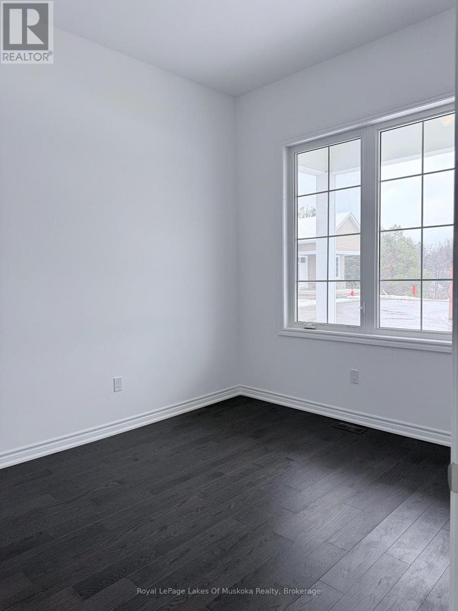 16 TURNBERRY COURT photo 3