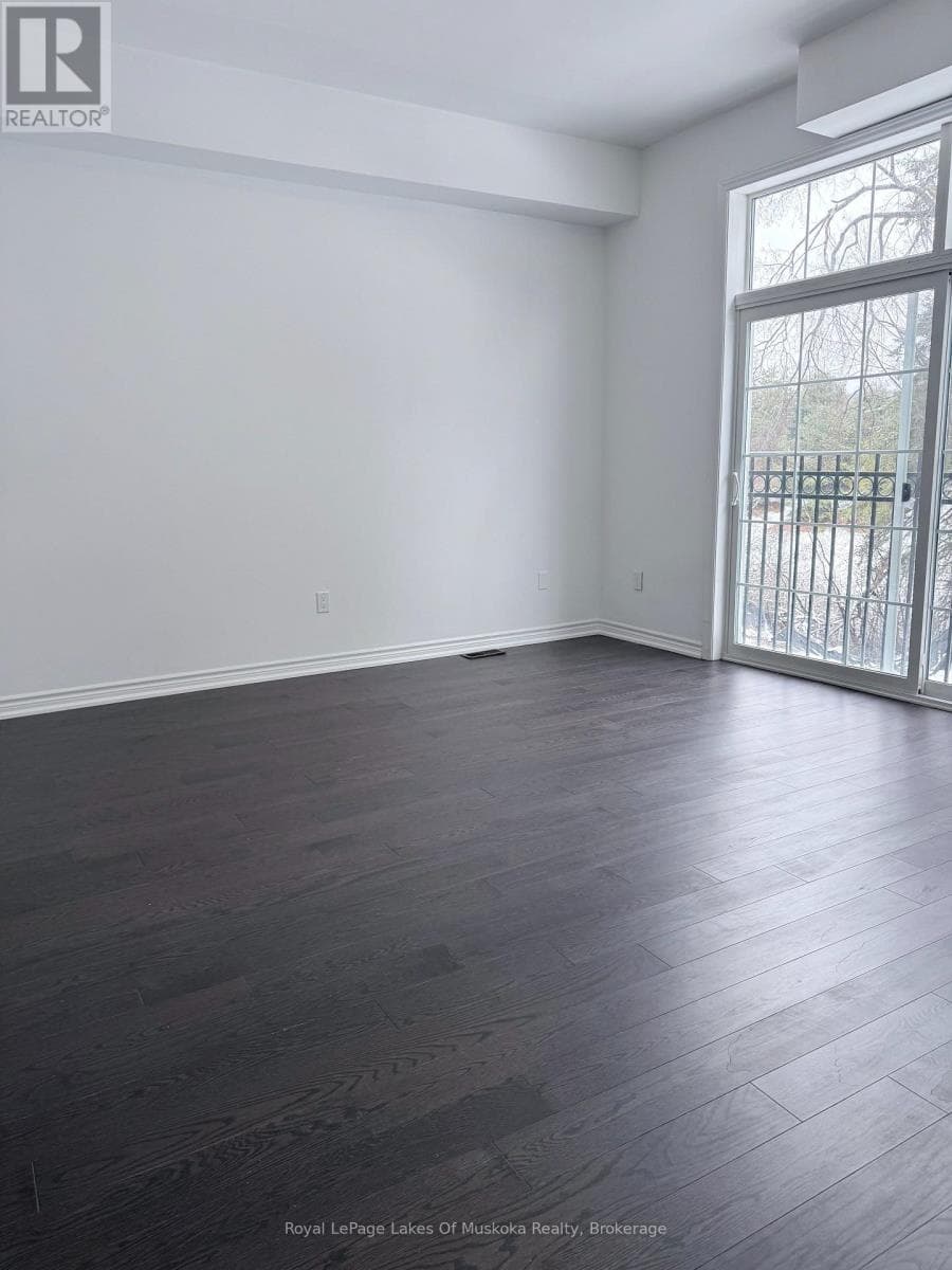 16 TURNBERRY COURT photo 4