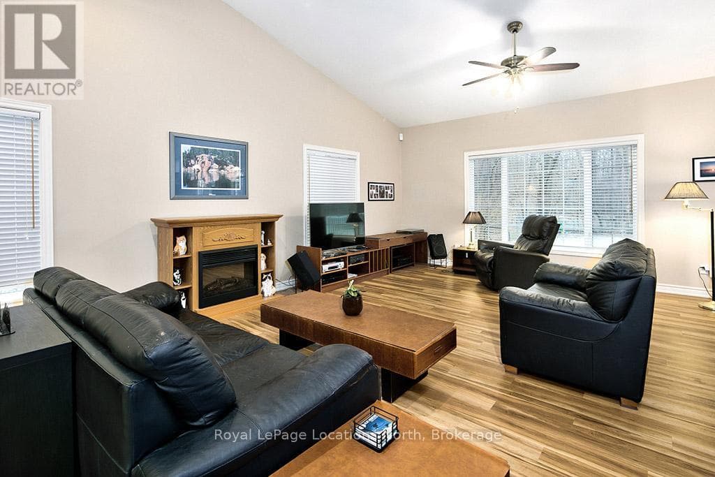 120 WARDS ROAD photo 5