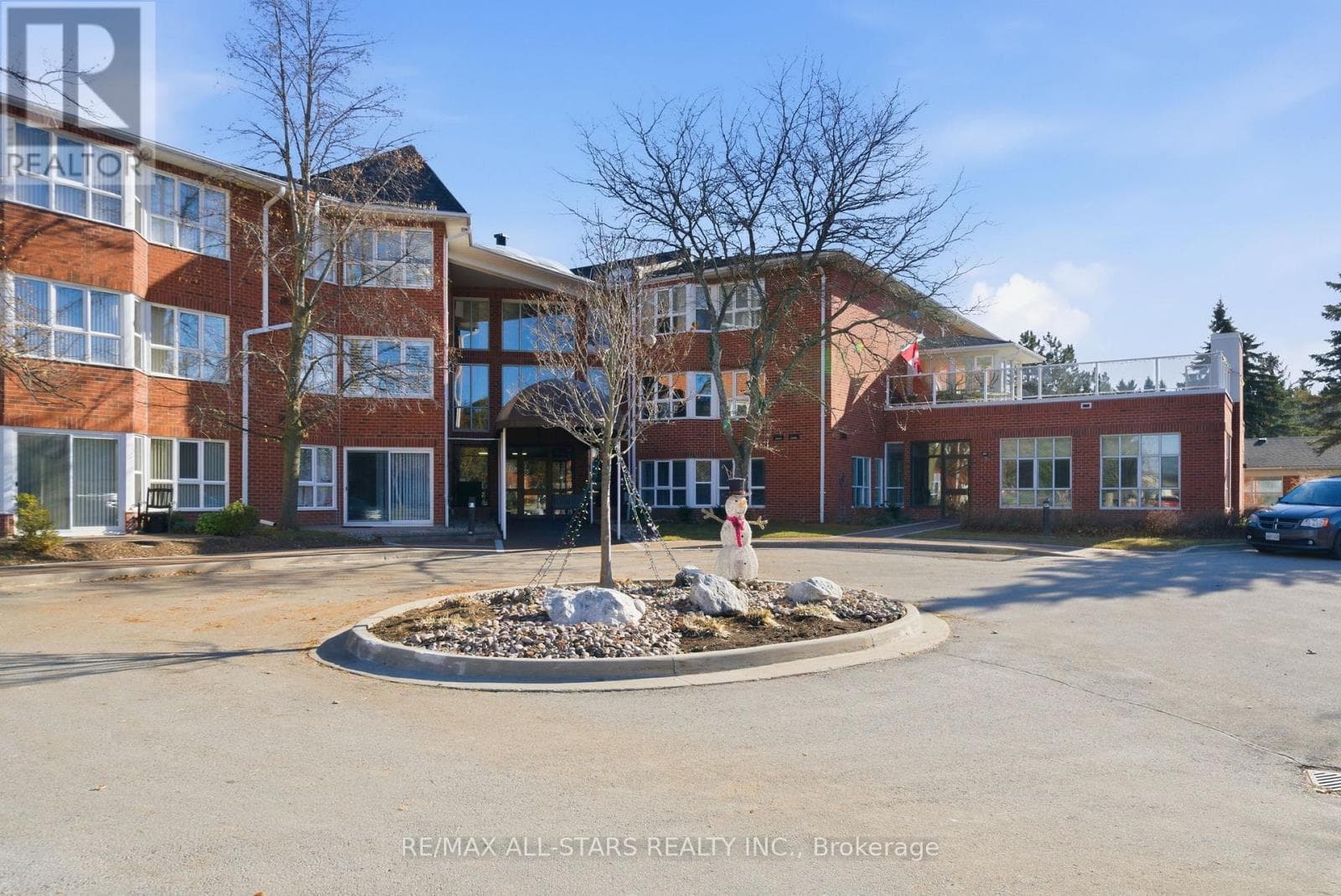 2 bed 2 bath single family at 312 - 4 HERITAGE WAY — $524,900