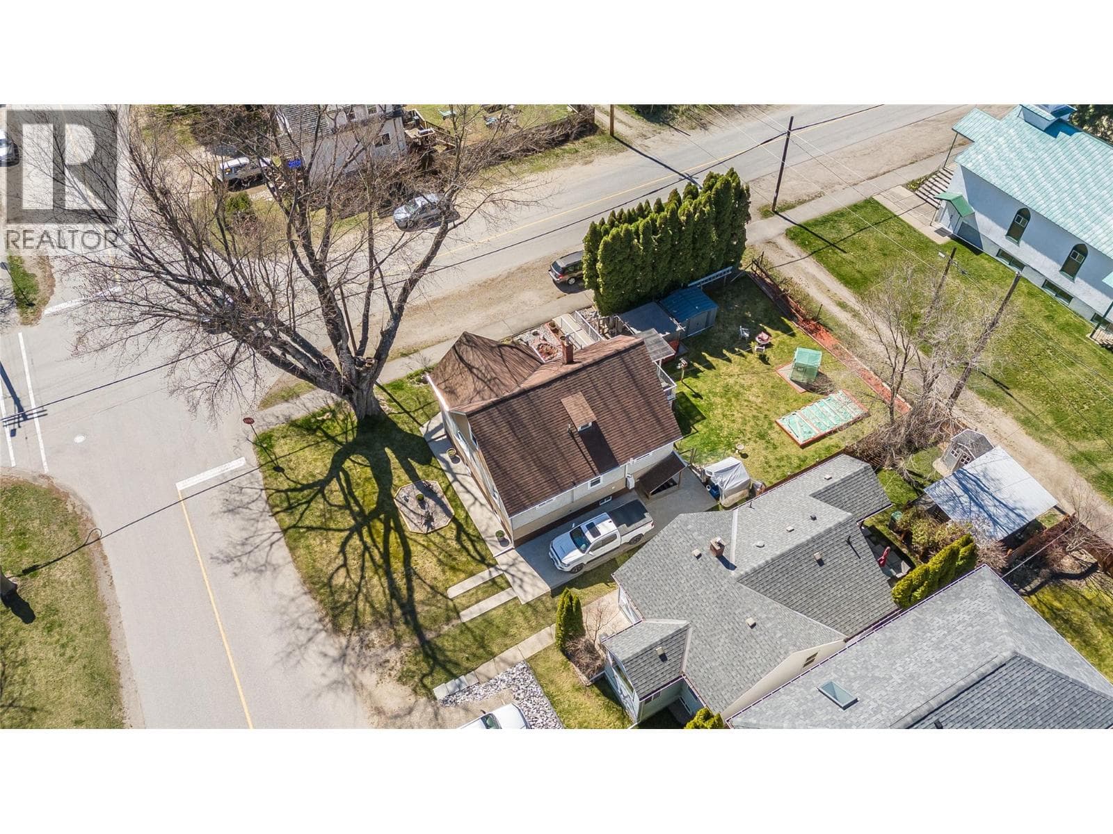 701 4th Street photo 4