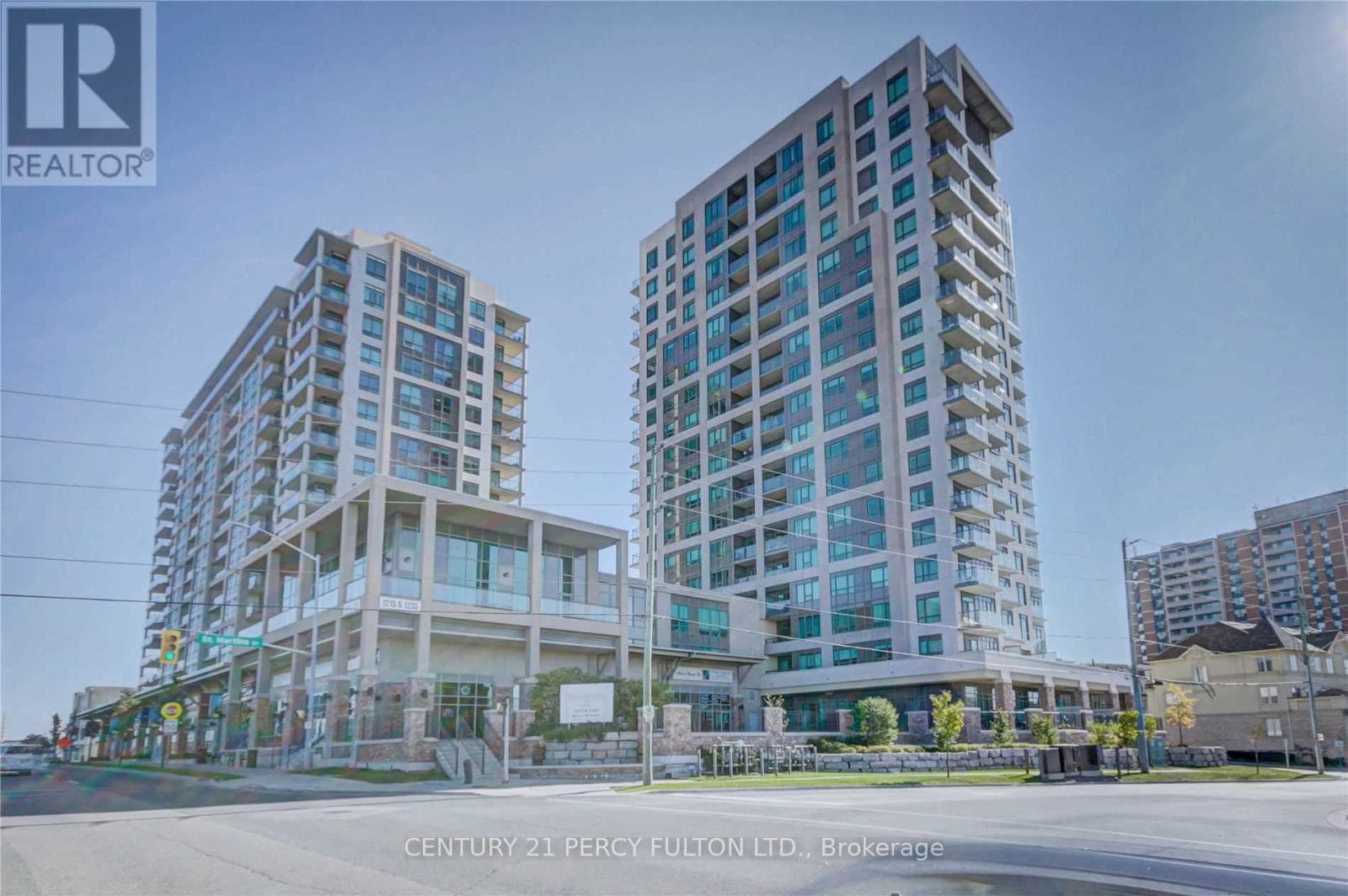 1409 - 1215 BAYLY STREET photo 2