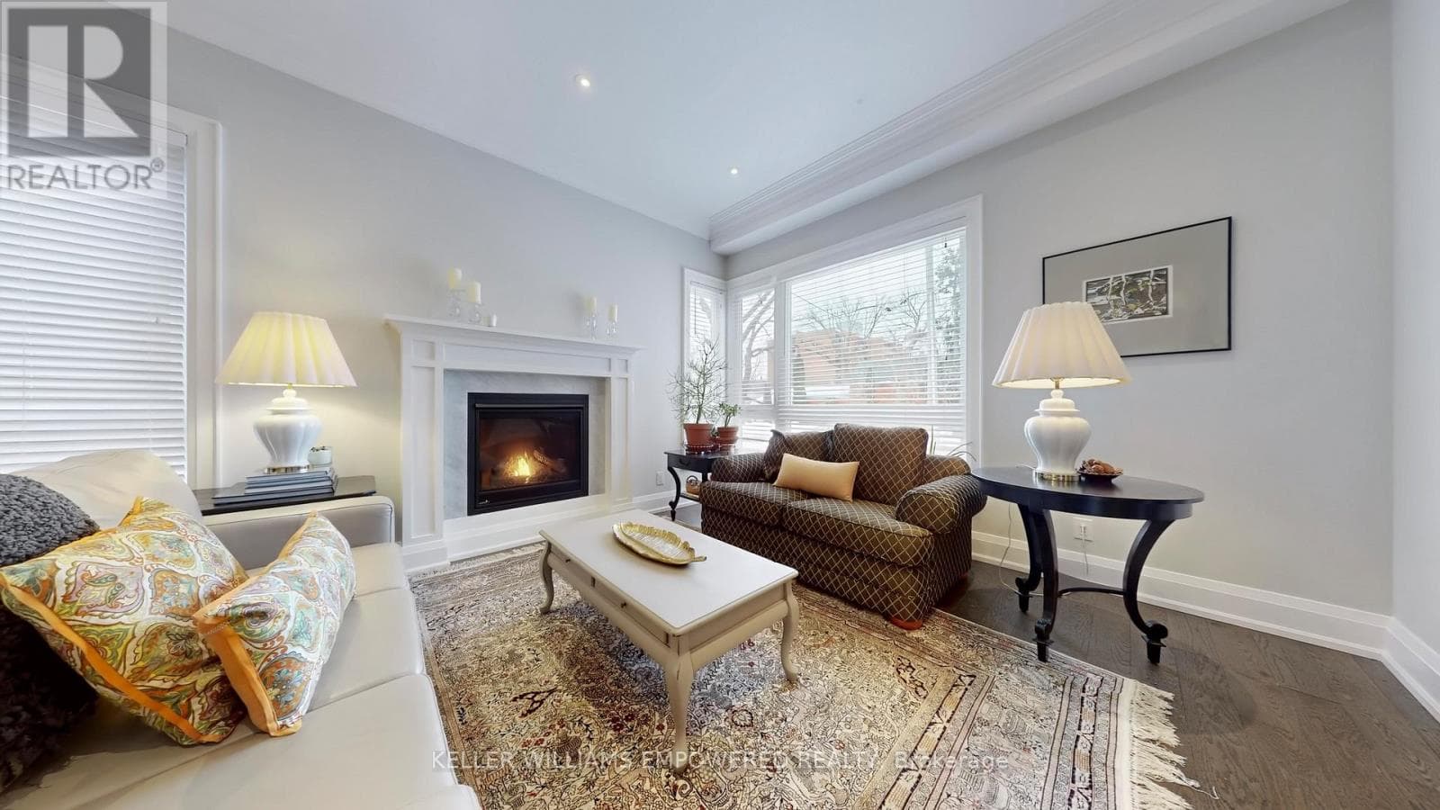 29 BEDFORD PARK AVENUE photo 5