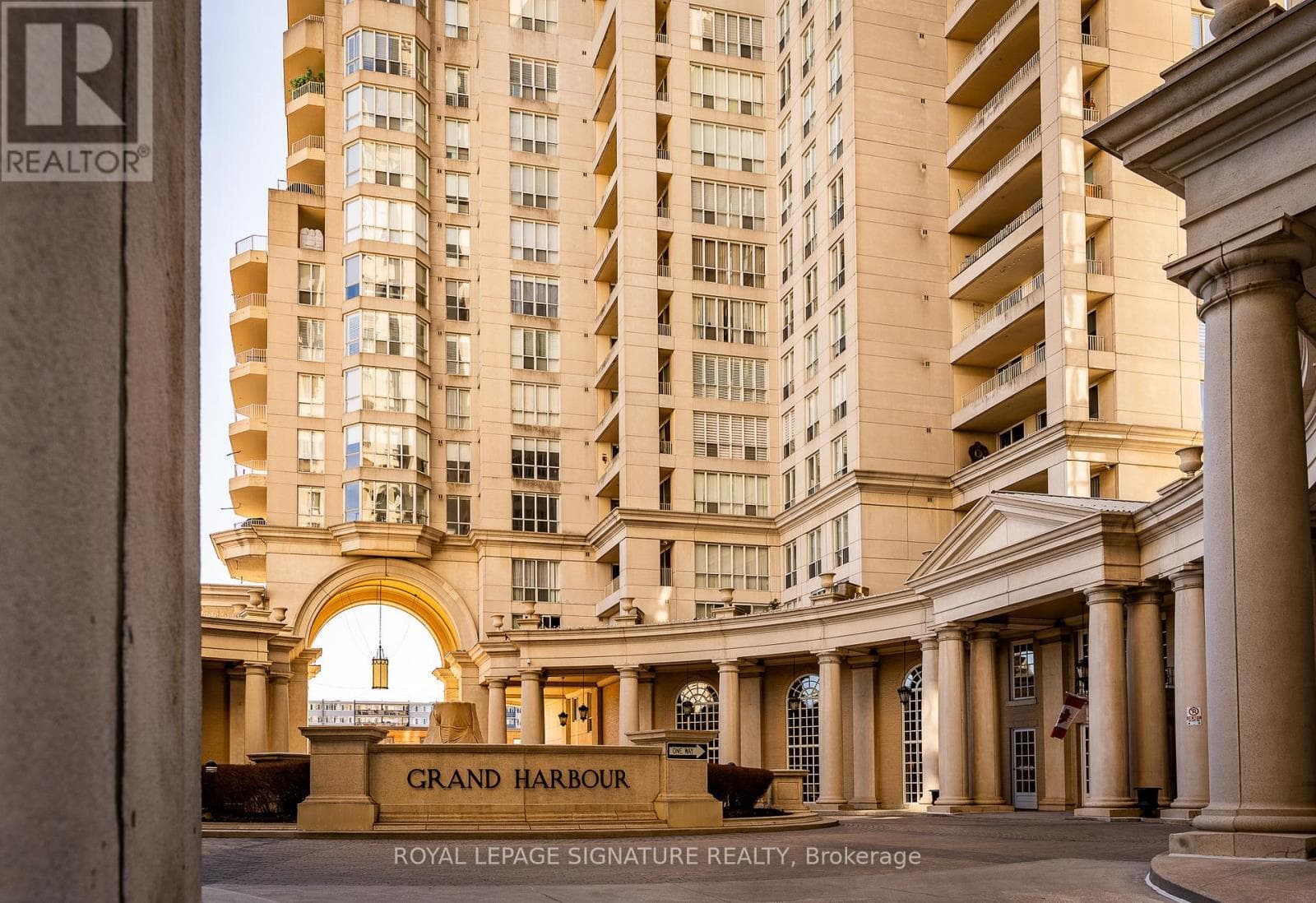 703 - 2285 LAKE SHORE BOULEVARD W photo 2