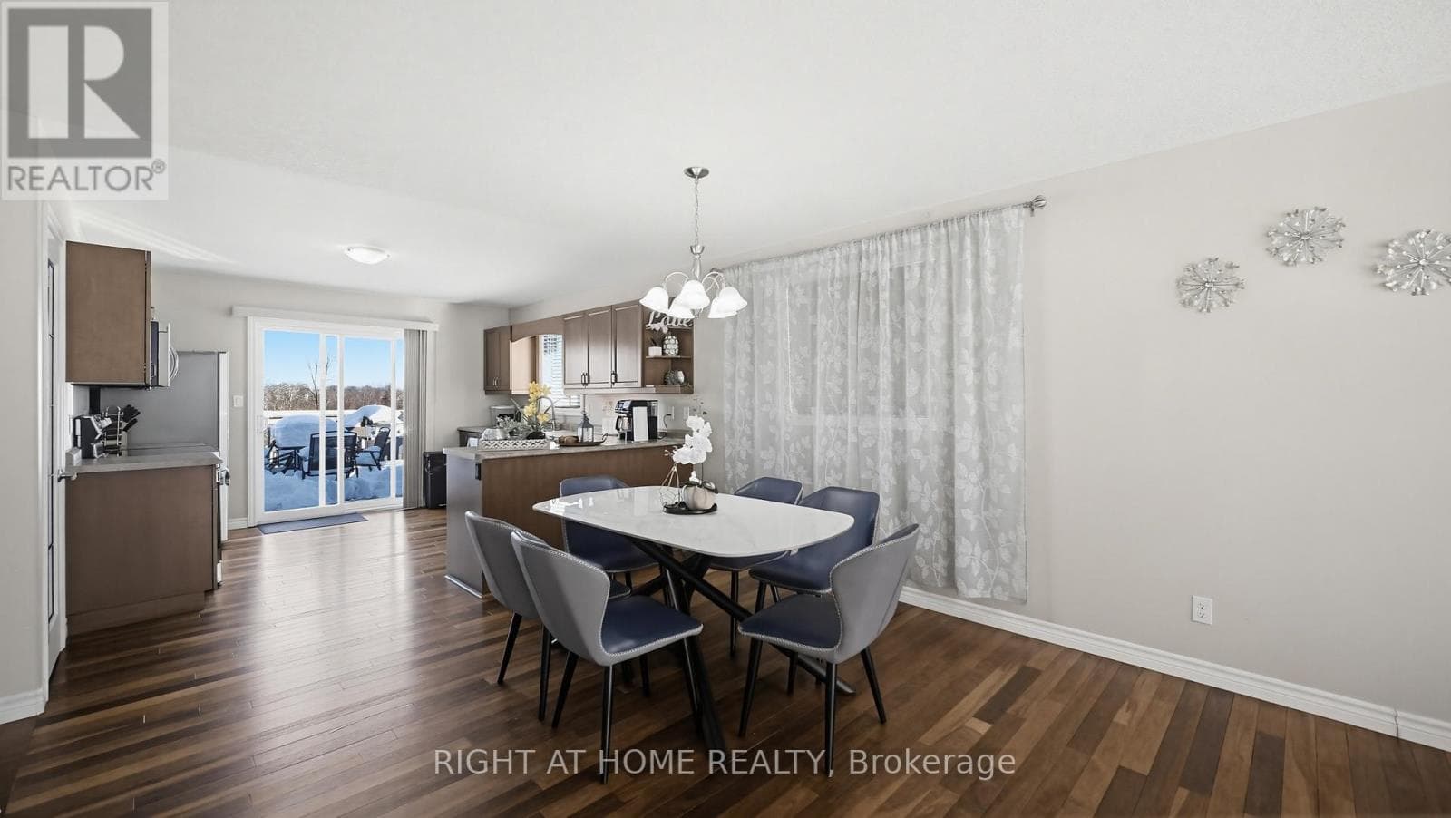 73 FRANK STREET photo 3
