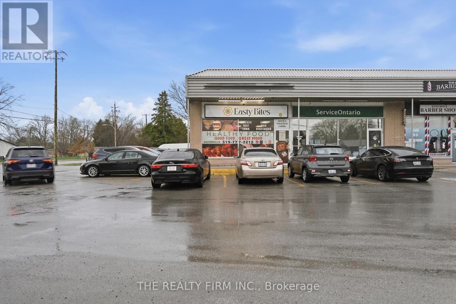 1 bath business at 1 - 2295 WHARNCLIFFE ROAD S — $149,900