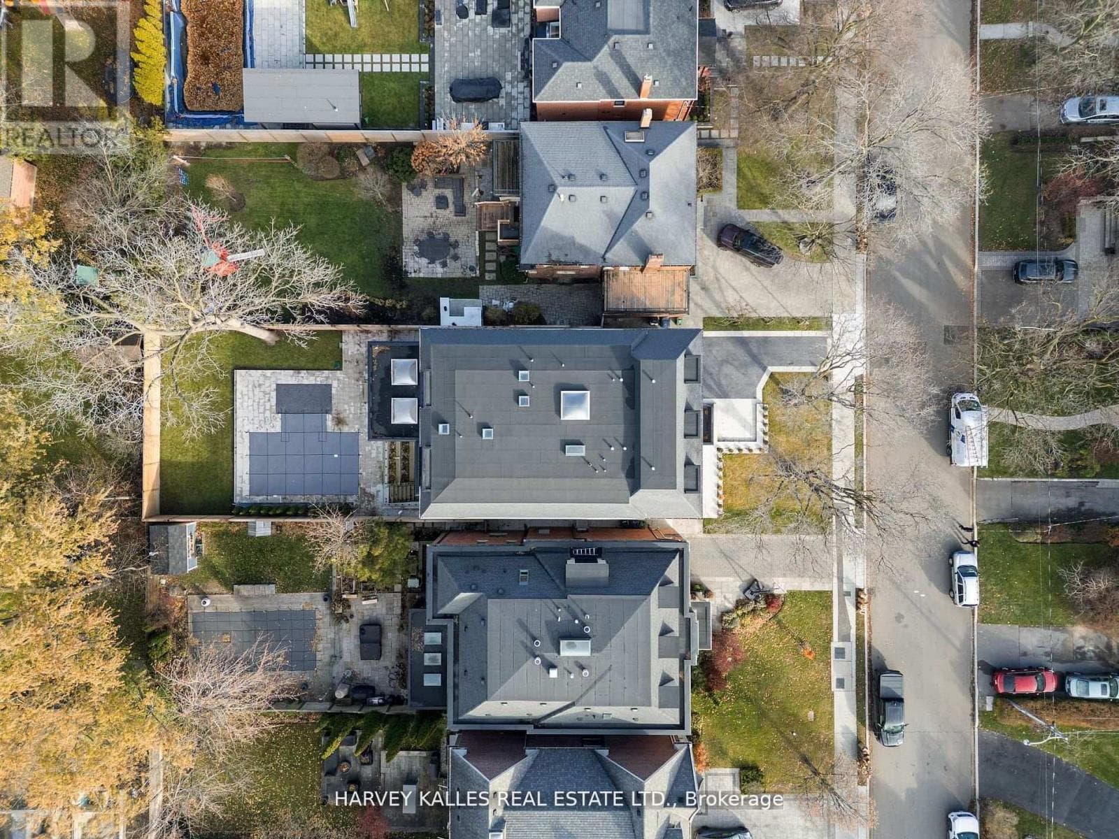 370 GLENGROVE AVENUE W photo 3