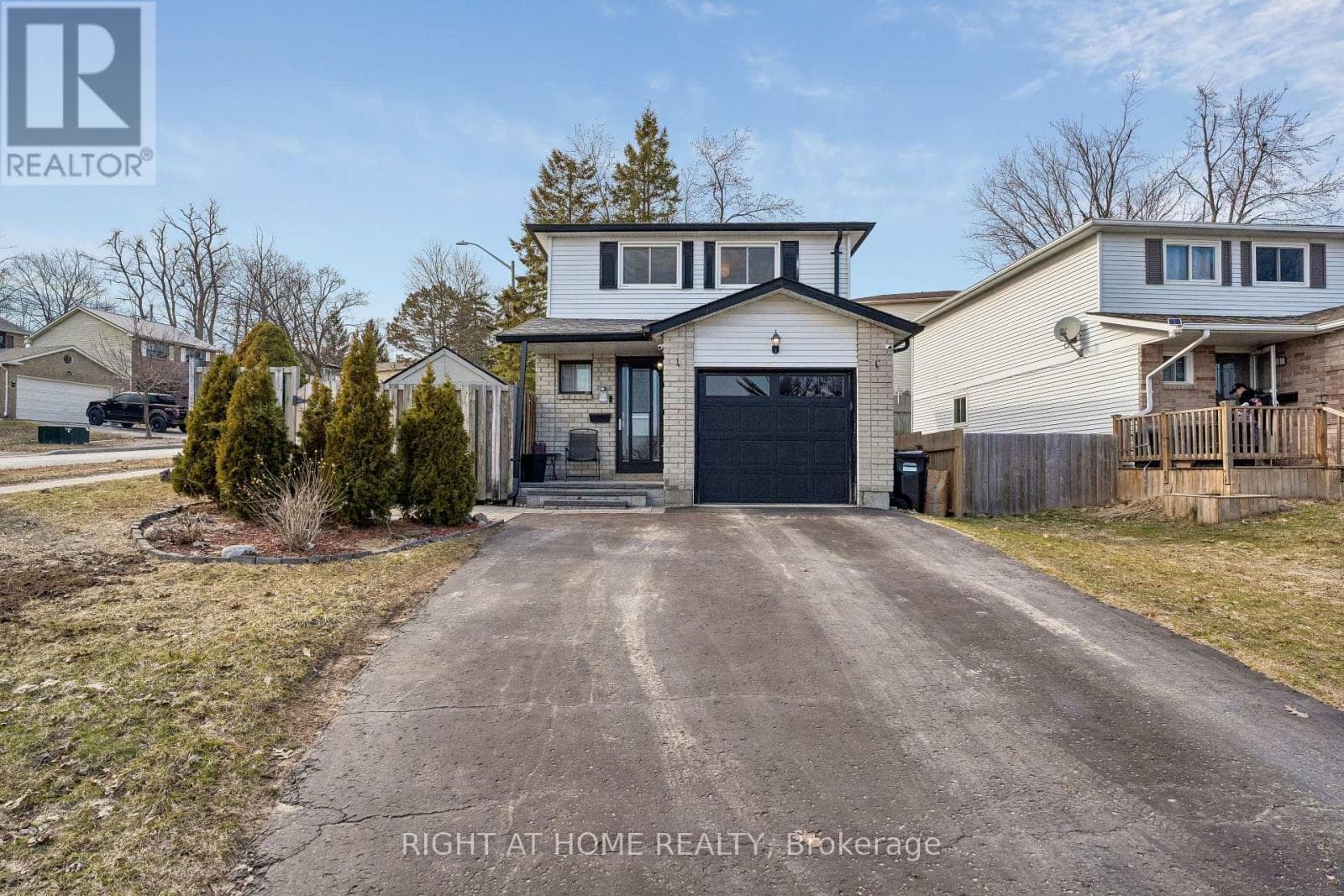 3 bed 3 bath single family at 56 HEMINGWAY CRESCENT — $689,000