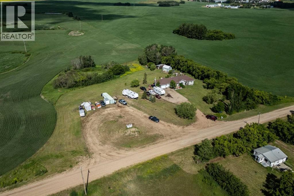 43440 Range Road 113 photo 4