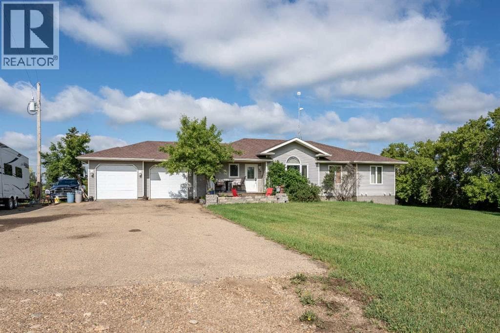 5 bed 3 bath single family at 43440 Range Road 113 — $520,000
