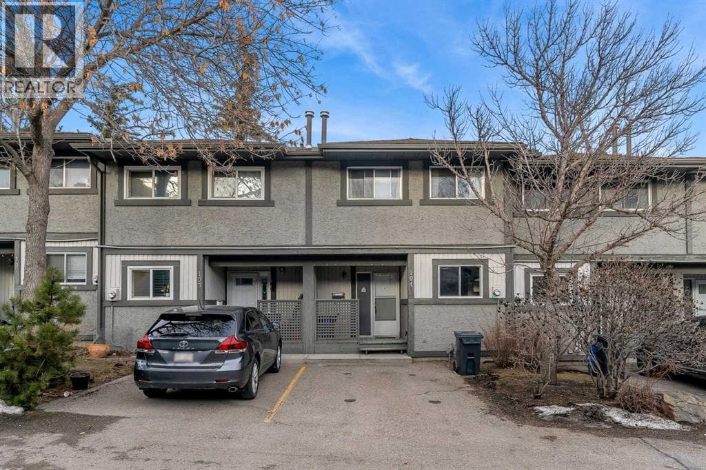 3 bed 2 bath single family at 104, 7172 Coach Hill Road SW — $335,000