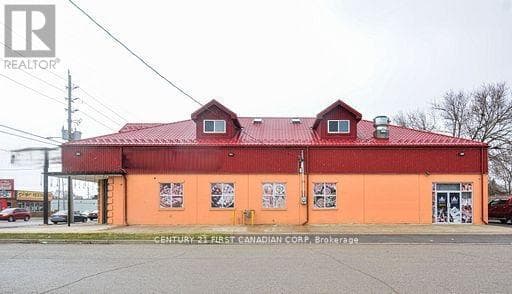 1682 DUNDAS STREET photo 2