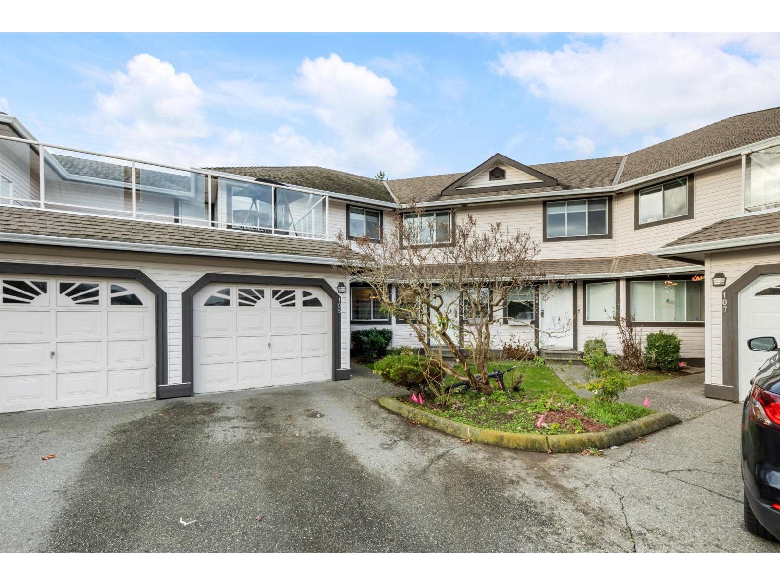 3 bed 2 bath single family at 105 3080 TOWNLINE ROAD — $719,000