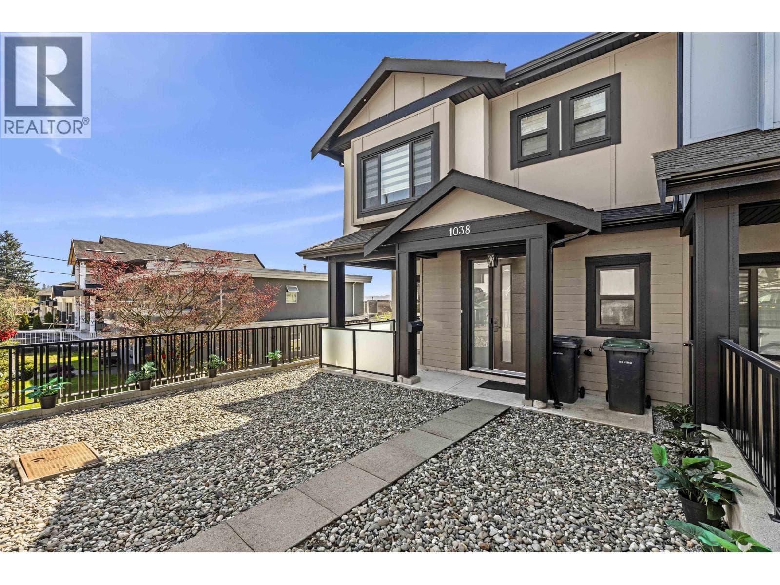 1038 STEWART AVENUE photo 2