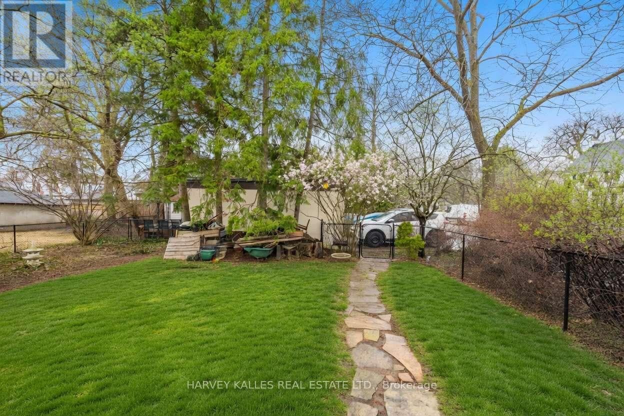 1350 MOUNT PLEASANT ROAD photo 3