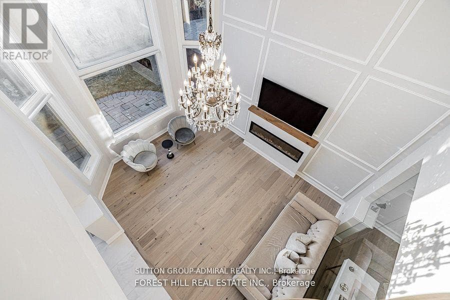 18 WILLIAM BOWES BOULEVARD photo 5