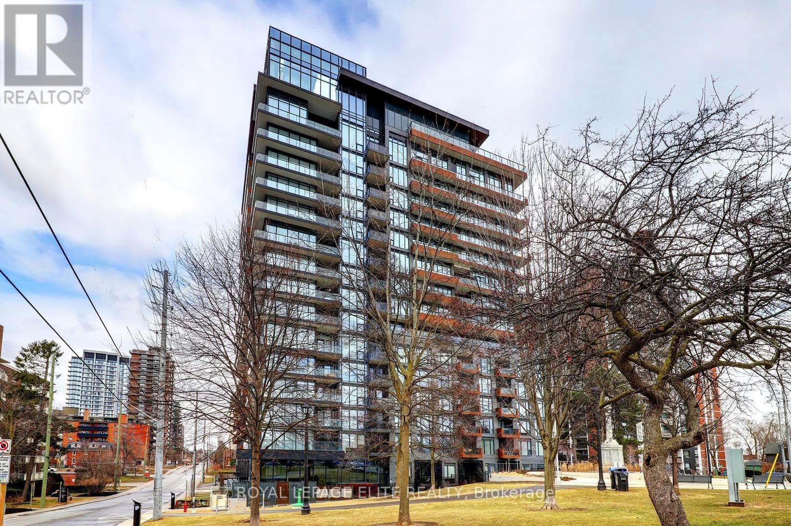 1 bed 1 bath single family at 318 - 21 PARK STREET E — $469,999