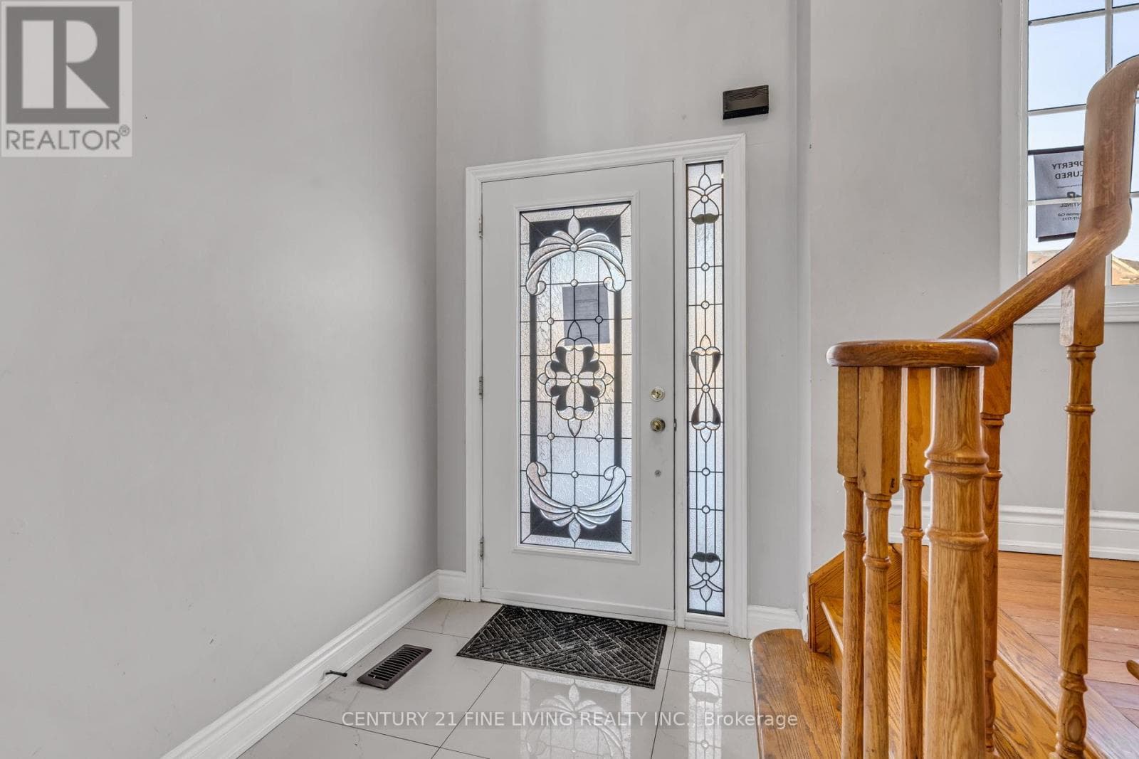 20 EDENVALLEY ROAD photo 2