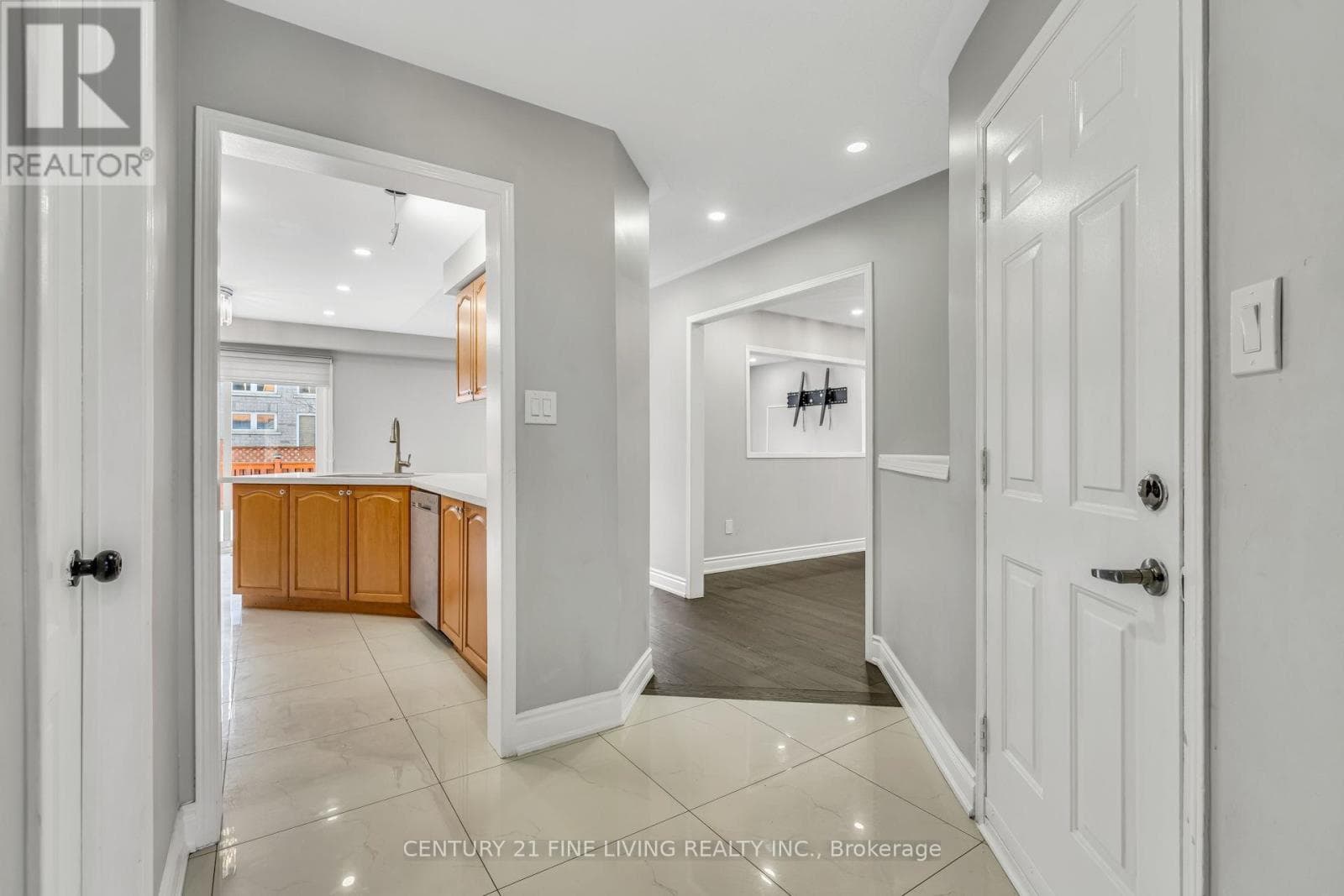 20 EDENVALLEY ROAD photo 4