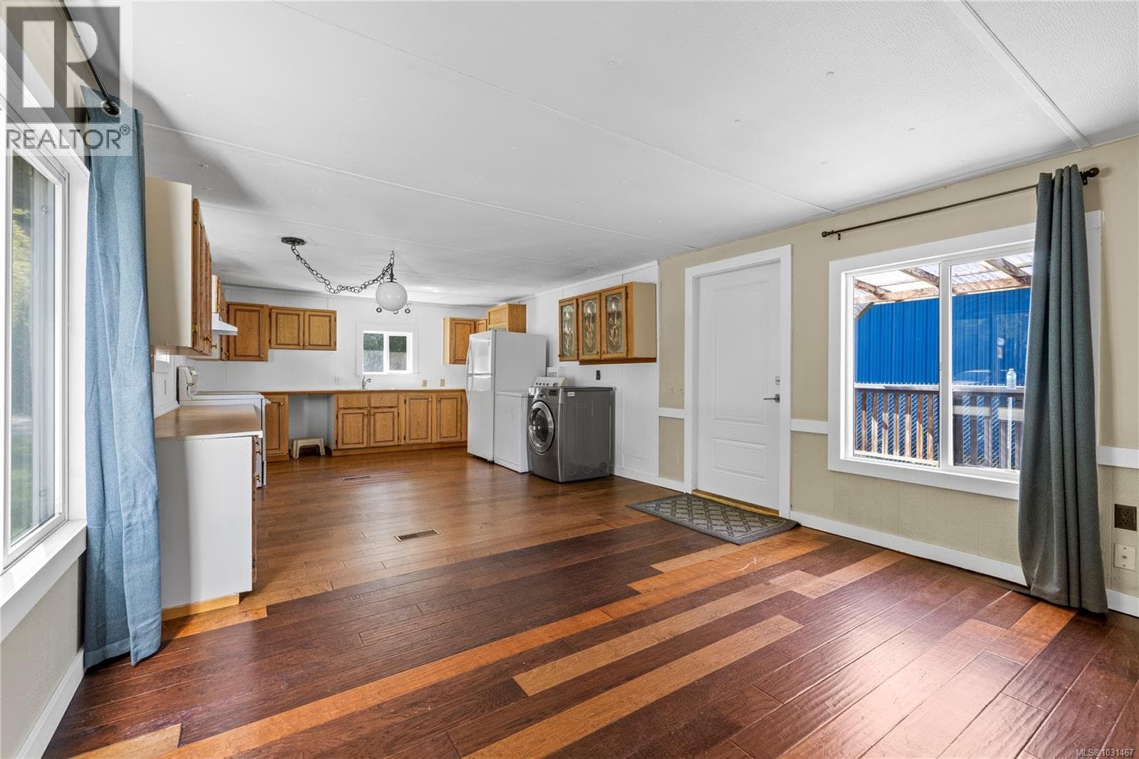 14 1801 Schafers St photo 3