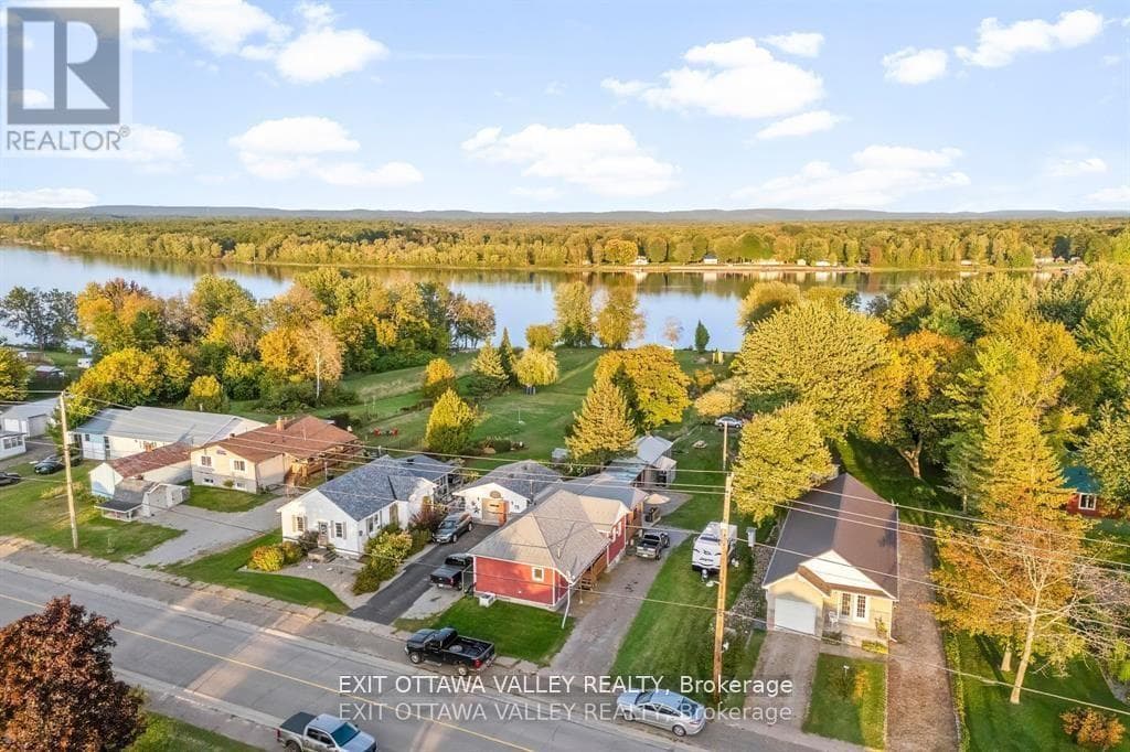 2 bed 1 bath single family at 44 LACROIX BAY ROAD — $579,900