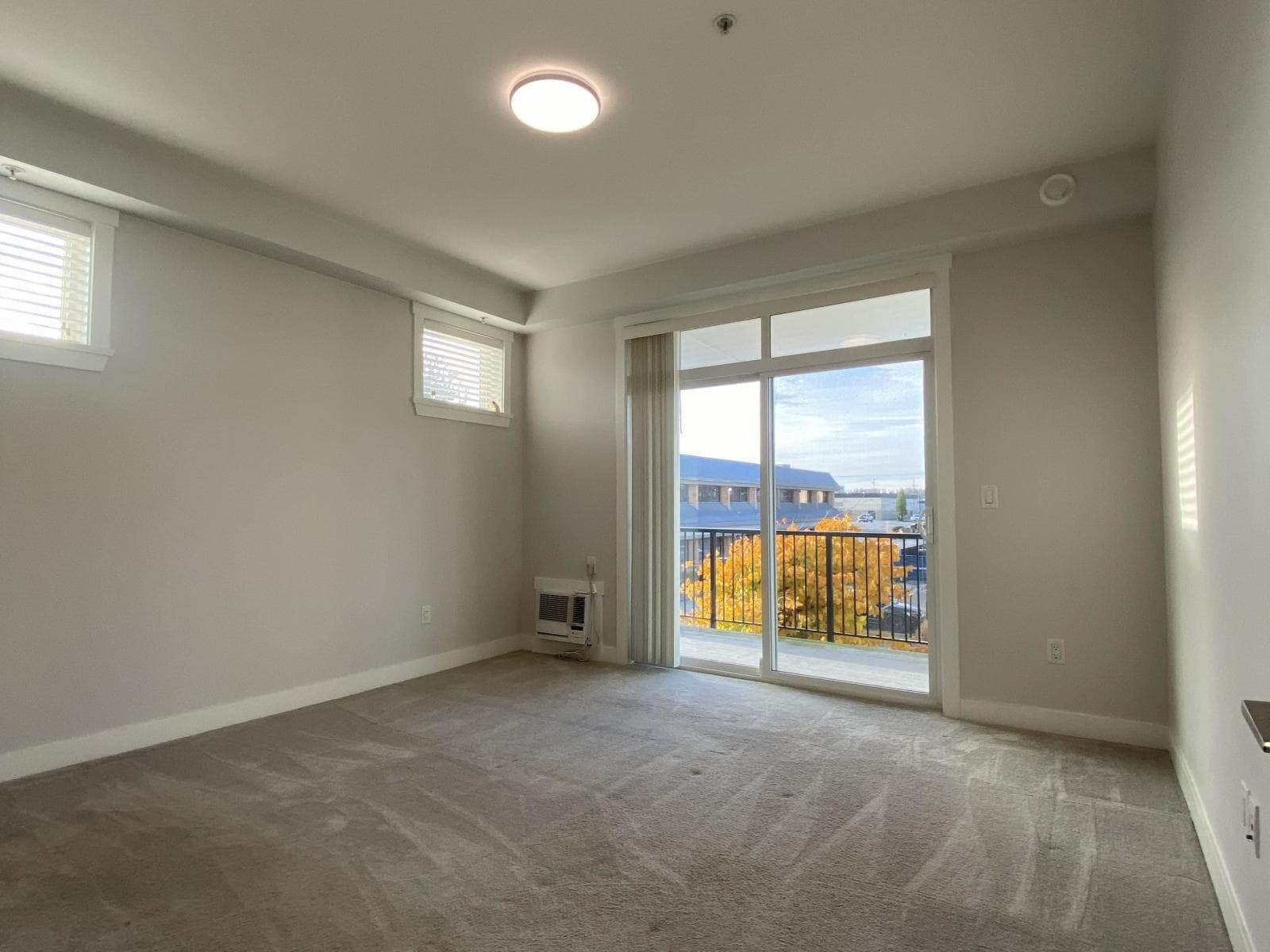 212 20686 EASTLEIGH CRESCENT photo 4