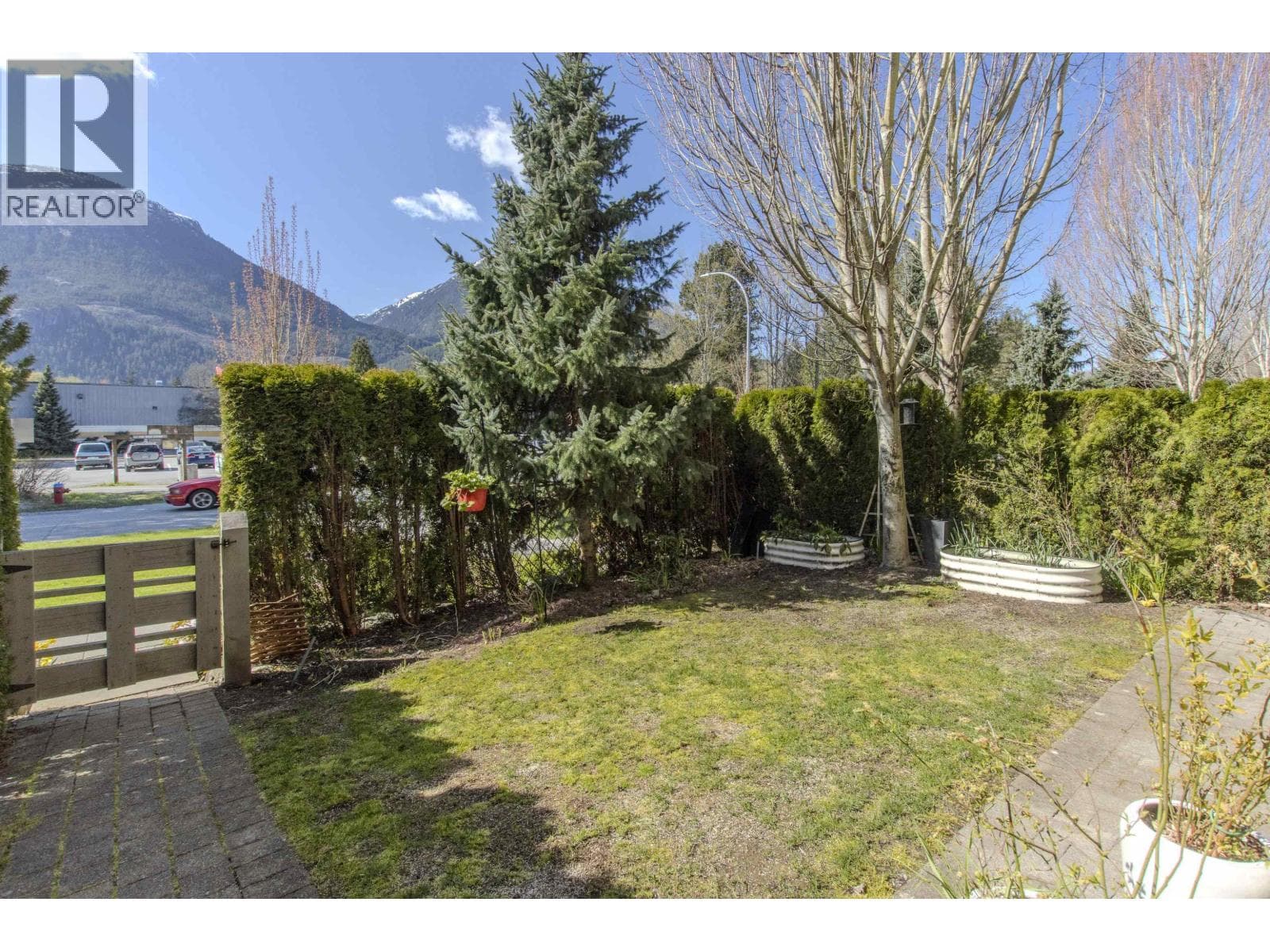 50 39548 LOGGERS LANE photo 5