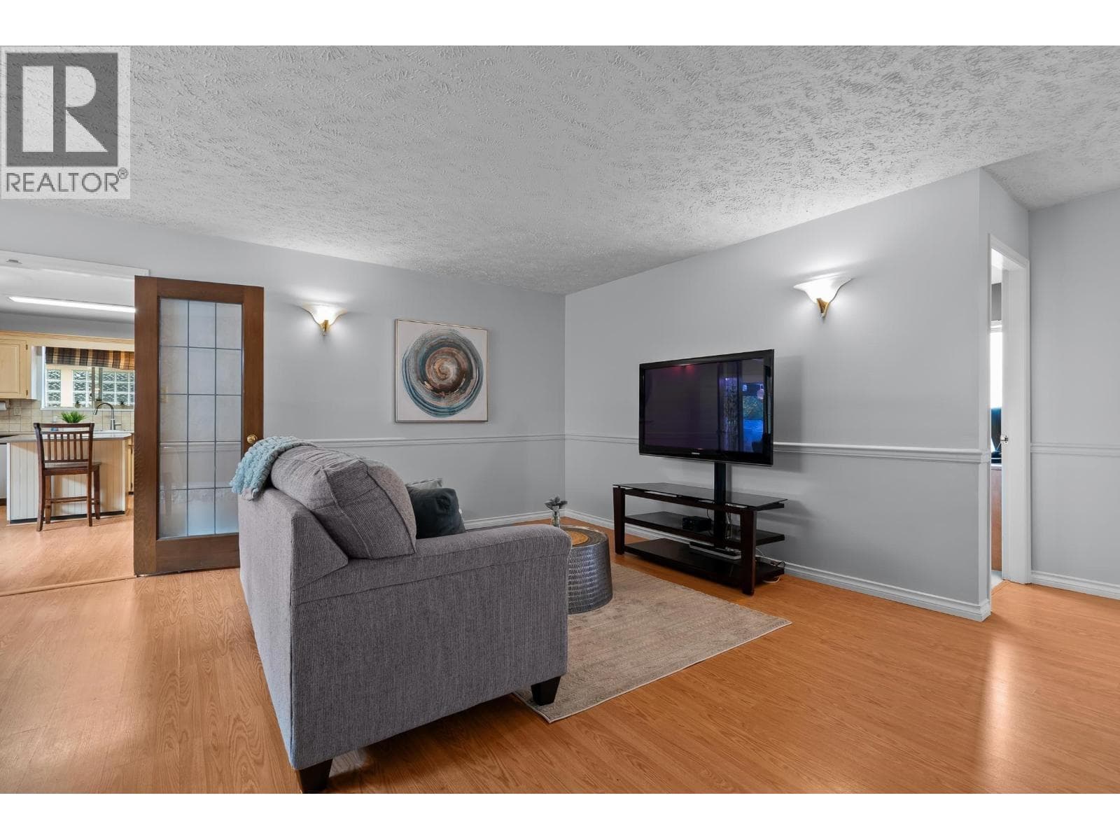 83 WOODLAND DRIVE photo 4