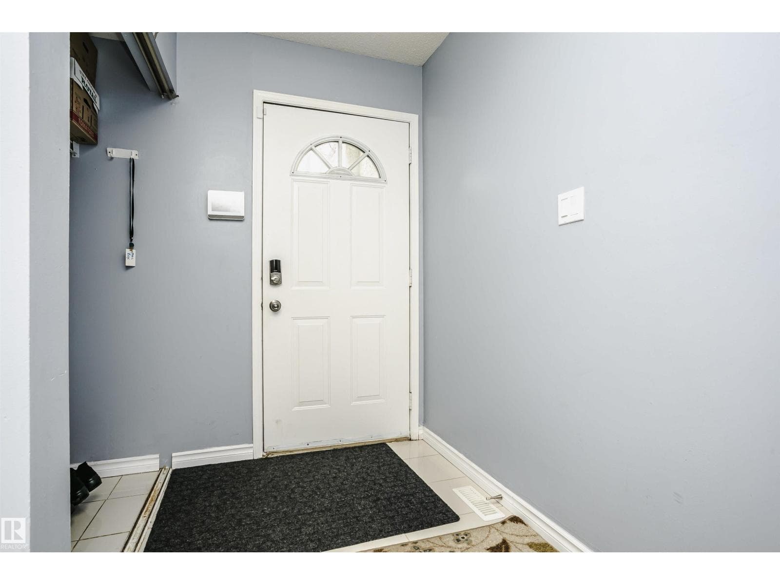 #11 9520 174 ST NW photo 5