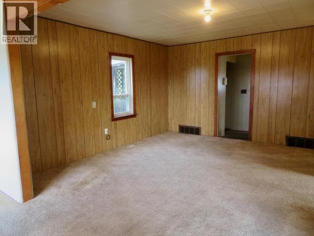 4856 JOYCE AVE photo 4