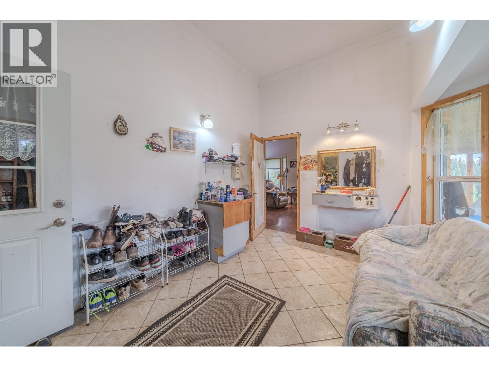 7478 BURGESS ROAD photo 4