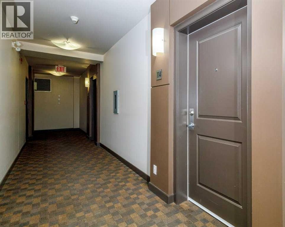 114, 100 Lakeway Boulevard photo 4